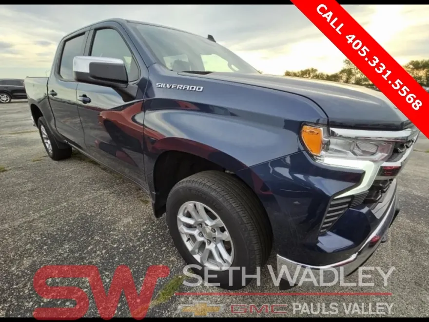 2023 Chevrolet Silverado 1500 LT photo 1