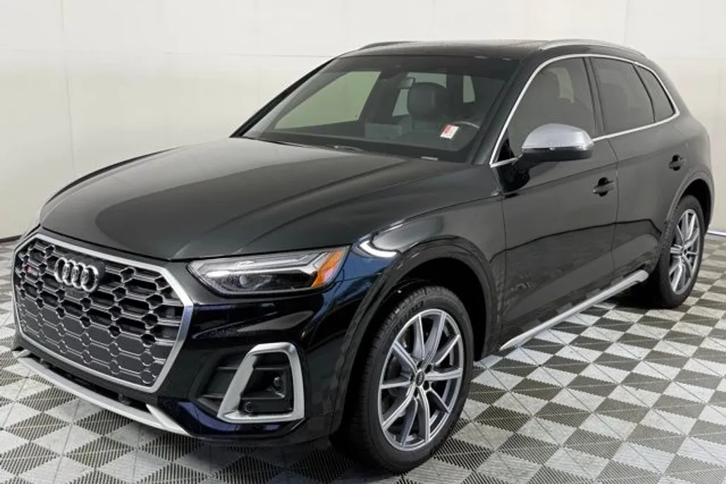2022 Audi SQ5 Premium Plus photo 1