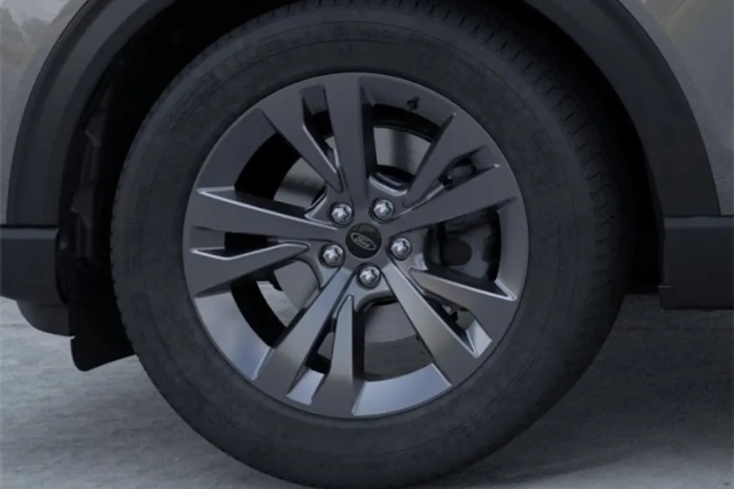 2025 Ford Explorer photo 1