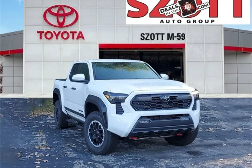 2025 Toyota Tacoma TRD Off-Road 4x4 Double Cab photo 1