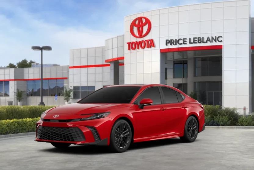 2026 Toyota Camry SE photo 1