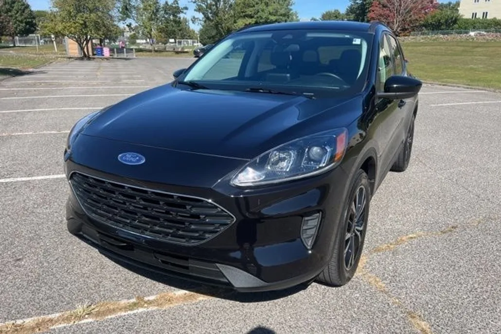 2022 Ford Escape SE photo 1