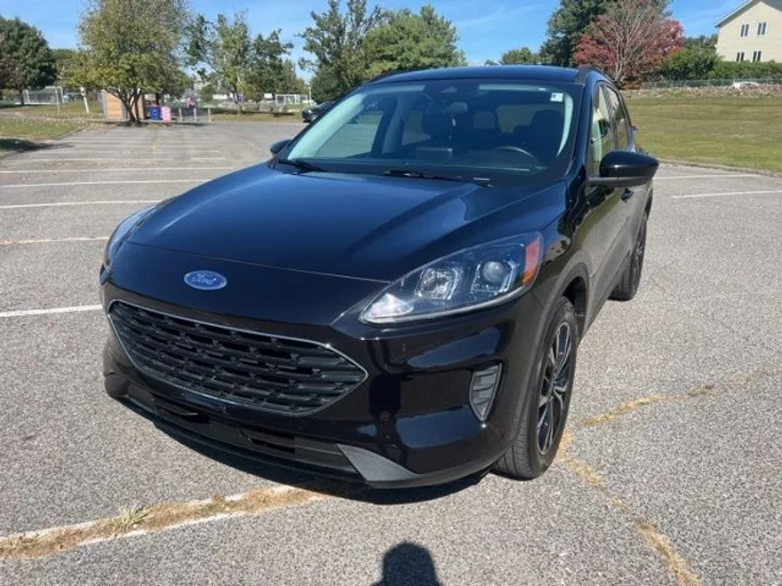 2022 Ford Escape SE photo 1