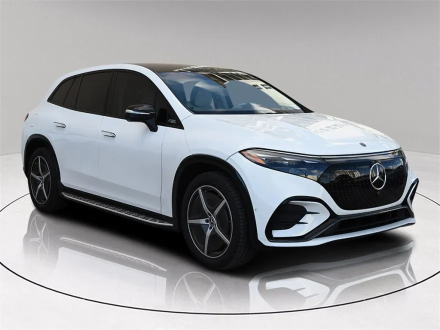 2024 Mercedes Benz EQS SUV 450 photo 1