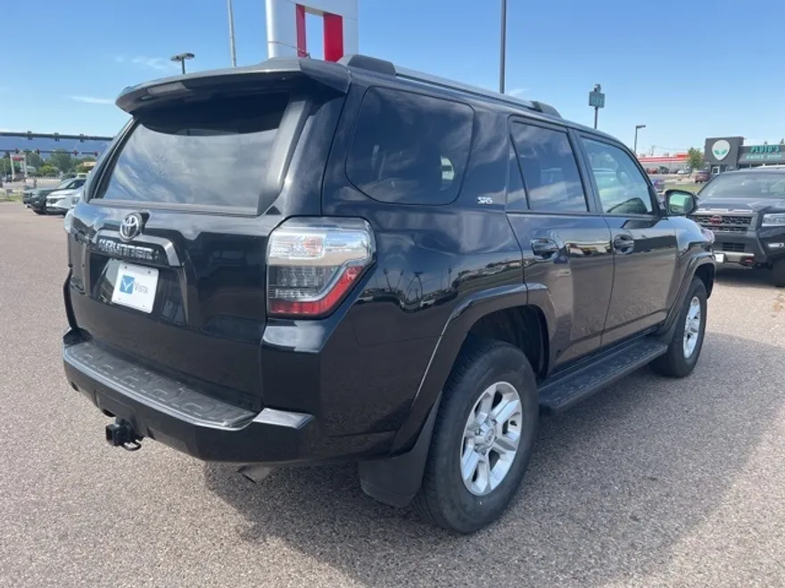 2024 Toyota 4Runner SR5 Premium photo 1