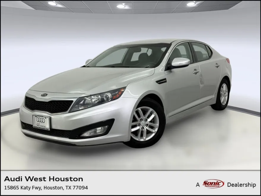 2013 Kia Optima LX photo 1