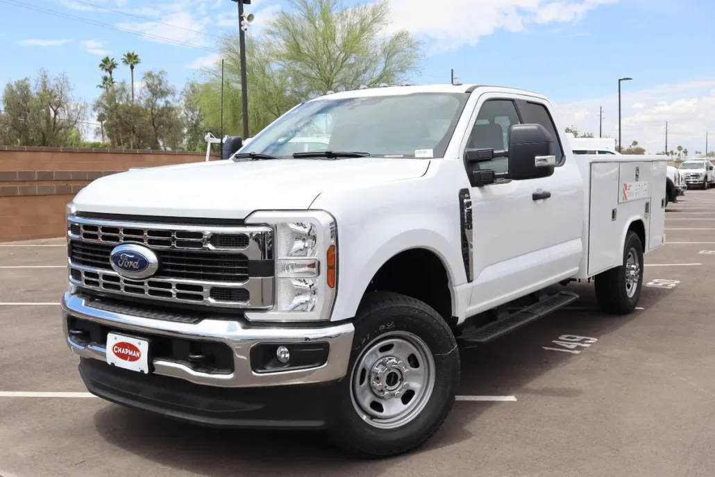 2025 Ford F-350 XL photo 1