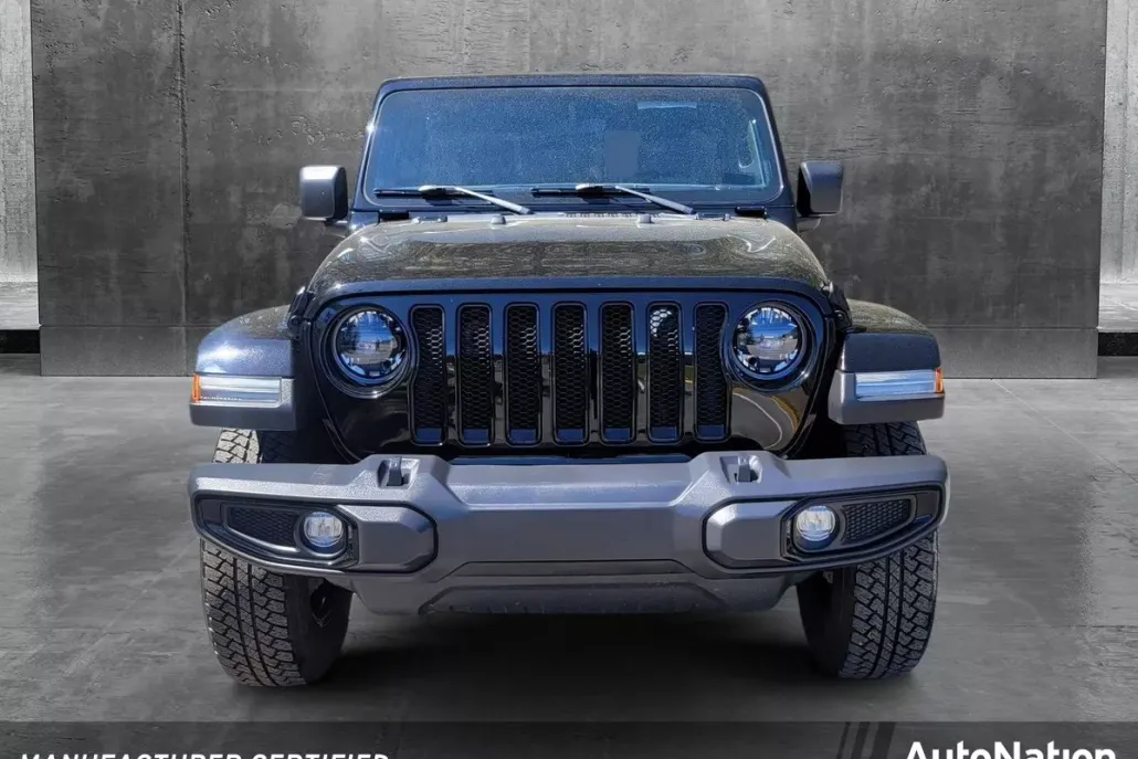 2023 Jeep Wrangler Sahara Altitude photo 1