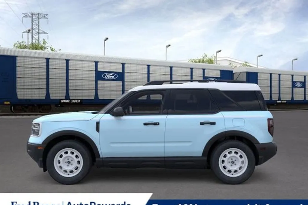2025 Ford Bronco Sport Heritage photo 1