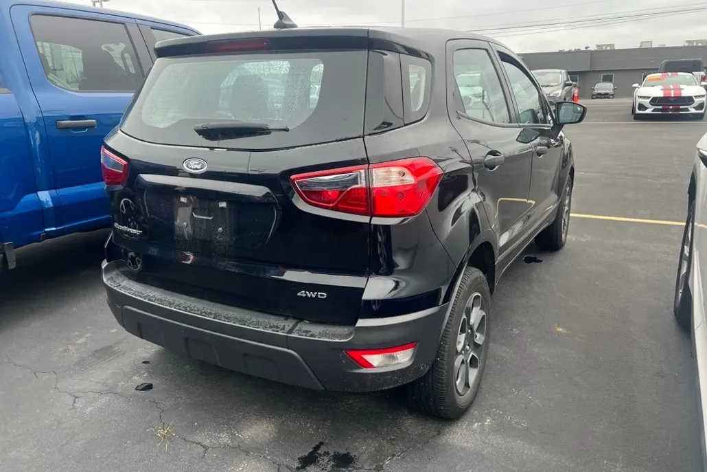 2022 Ford EcoSport S photo 1