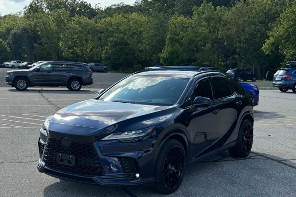 2023 Lexus RX photo 1