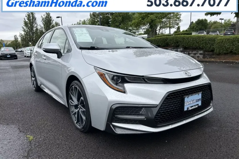 2022 Toyota Corolla SE photo 1
