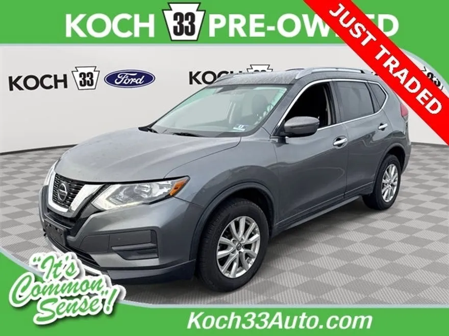 2019 Nissan Rogue SV photo 1