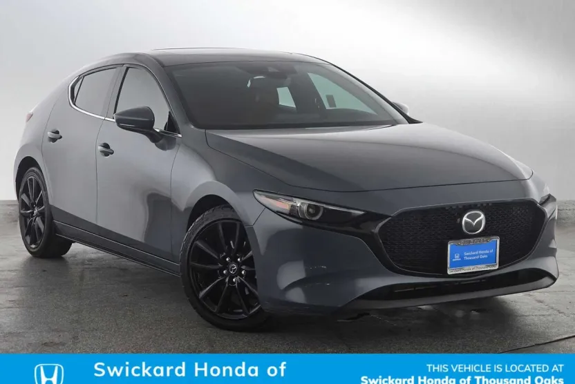2021 Mazda Mazda3 Hatchback Premium photo 1