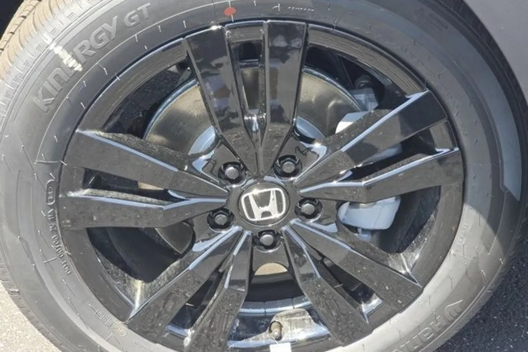 2026 Honda HR-V Sport photo 1