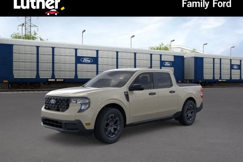 2025 Ford Maverick XLT photo 1