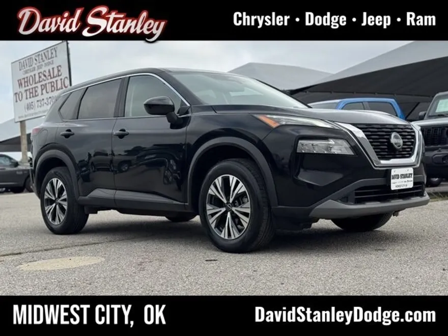 2023 Nissan Rogue SV photo 1