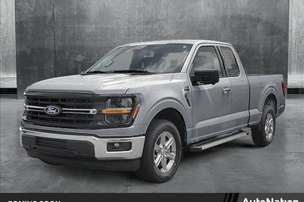 2025 Ford F-150 XLT photo 1