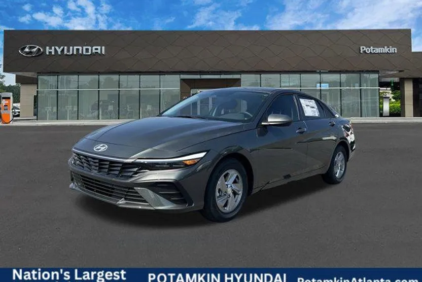 2025 Hyundai Elantra SE photo 1