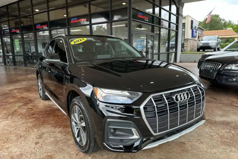 2021 Audi Q5 45 TFSI Premium Plus photo 1