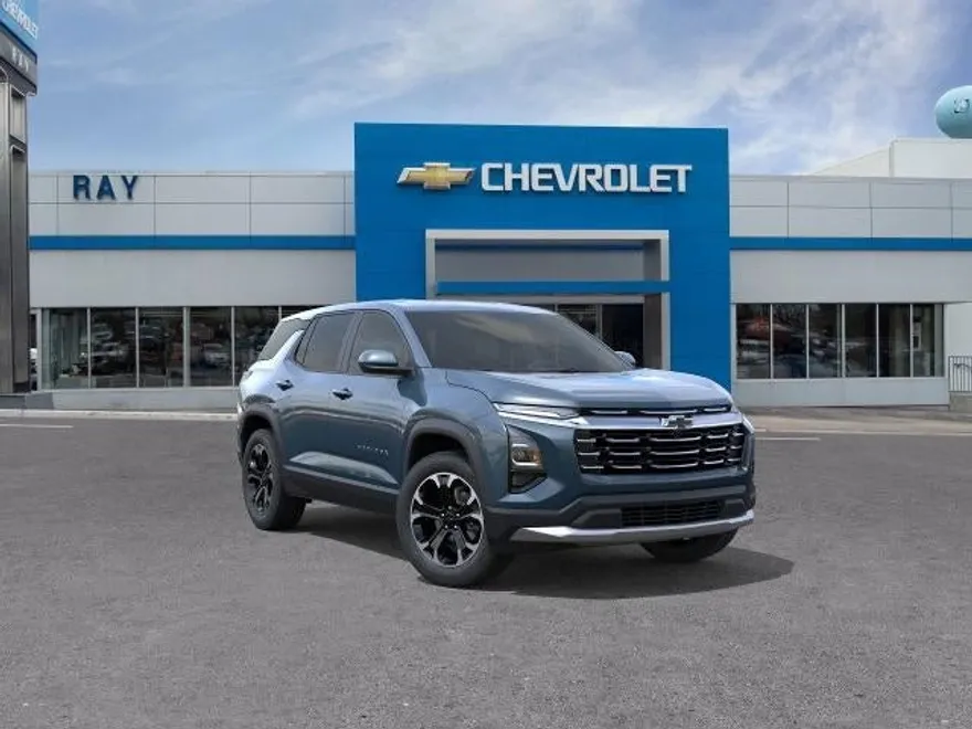 2026 Chevrolet Equinox LT photo 1