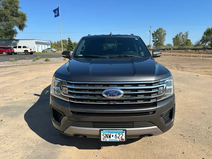 2018 Ford Expedition XLT photo 1