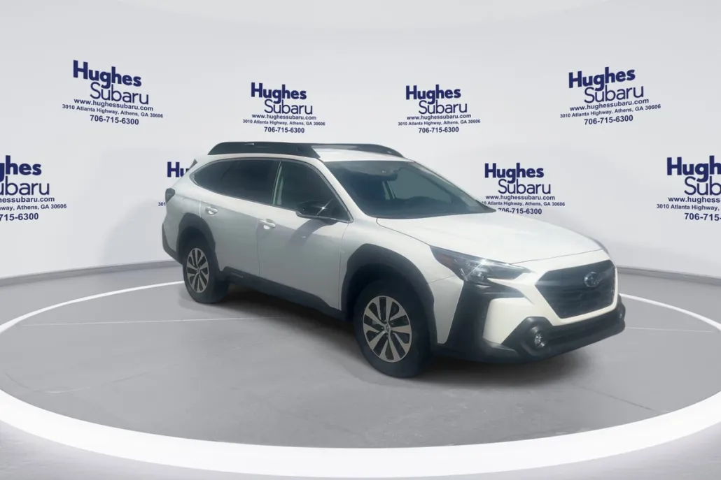 2025 Subaru Outback Premium photo 1