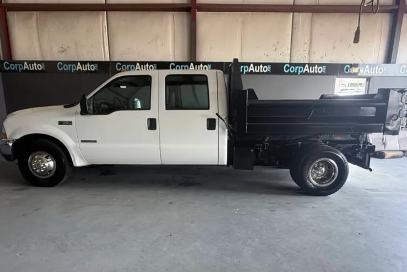 2004 Ford F-350 XL photo 1