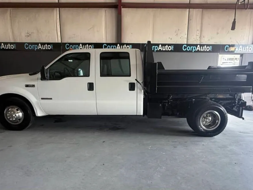 2004 Ford F-350 XL photo 1