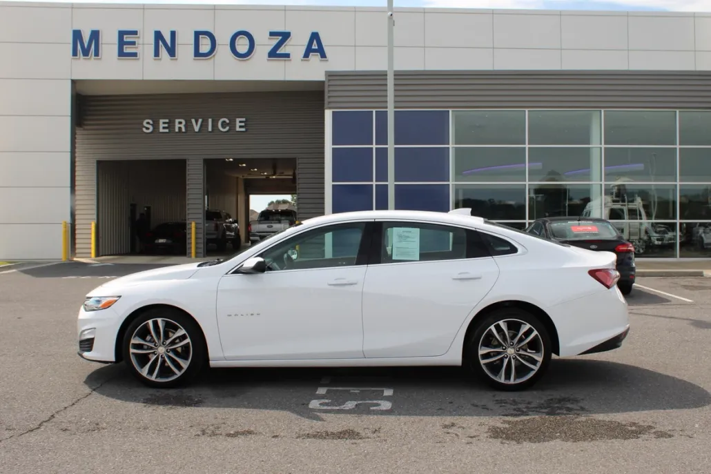 2024 Chevrolet Malibu Premier 2LT photo 1