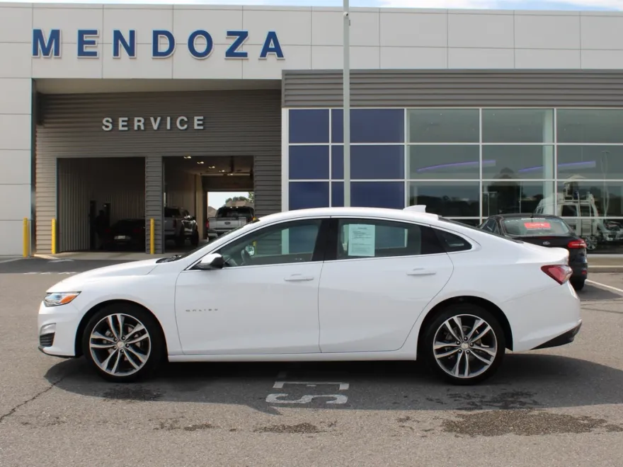 2024 Chevrolet Malibu Premier 2LT photo 1