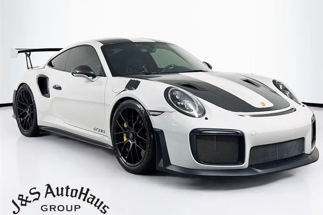 2018 Porsche 911 GT2 RS photo 1