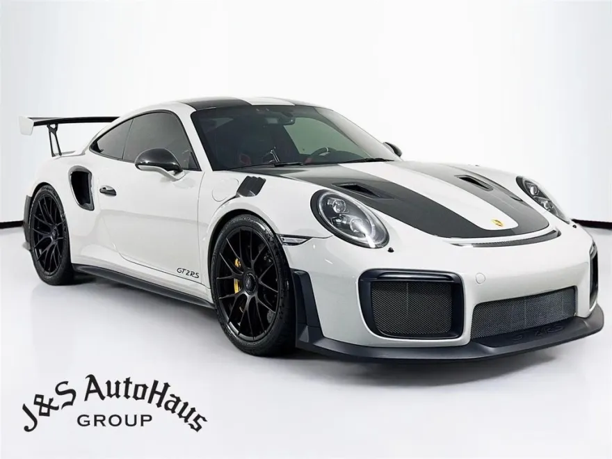 2018 Porsche 911 GT2 RS photo 1
