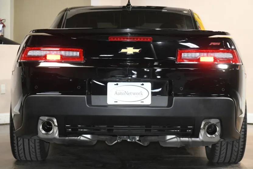 2015 Chevrolet Camaro 2LT photo 1