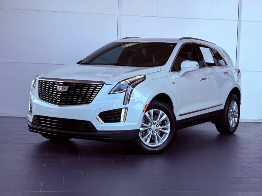 2025 Cadillac XT5 Luxury photo 1