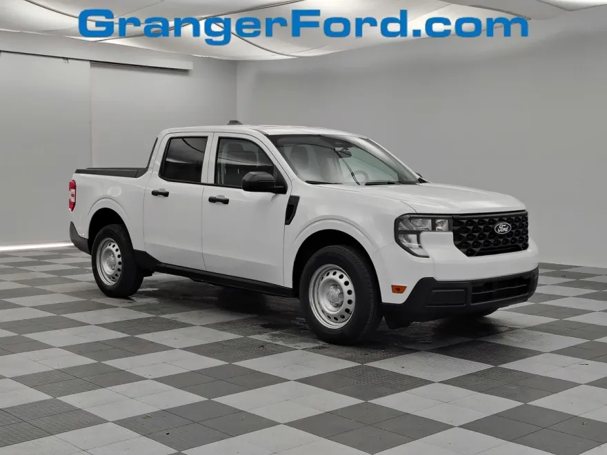 2025 Ford Maverick XL photo 1