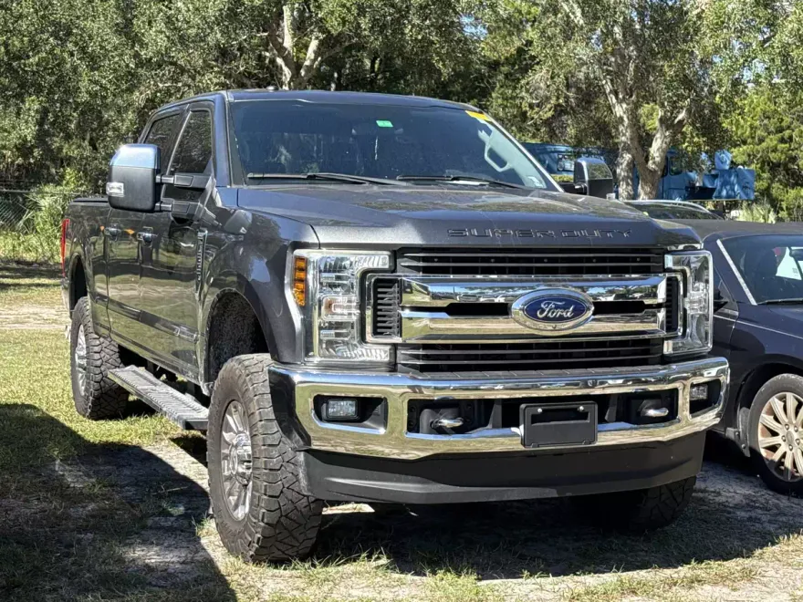 2019 Ford F-250 XLT photo 1