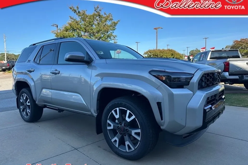 2025 Toyota 4Runner TRD Sport photo 1