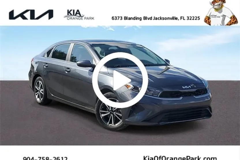 2022 Kia Forte LXS photo 1