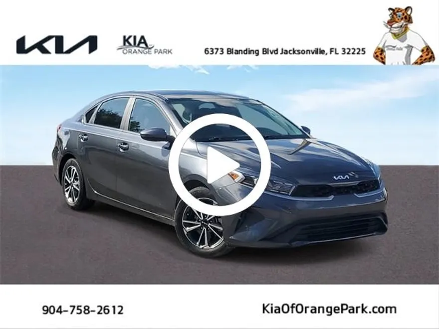 2022 Kia Forte LXS photo 1
