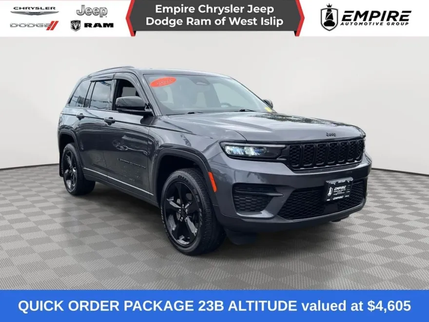 2024 Jeep Grand Cherokee Altitude photo 1