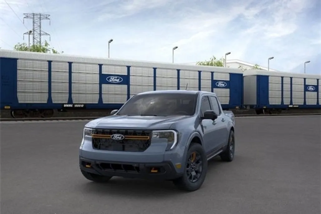 2025 Ford Maverick Tremor photo 1