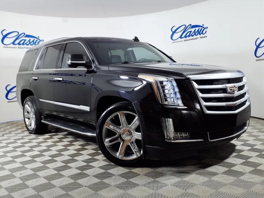2018 Cadillac Escalade Luxury photo 1