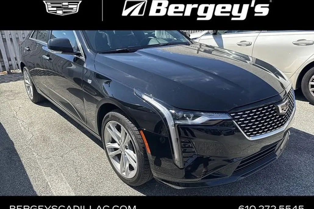 2023 Cadillac CT4 Luxury photo 1