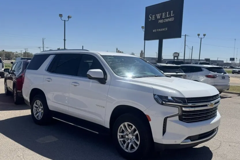 2024 Chevrolet Tahoe LT photo 1