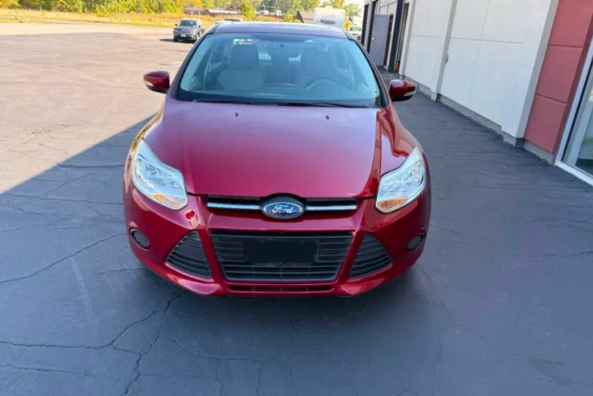2014 Ford Focus SE photo 1