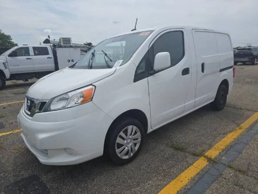 2019 Nissan NV200 SV photo 1