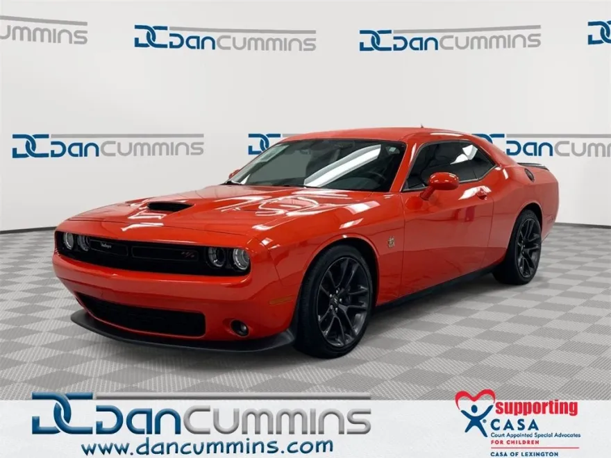 2022 Dodge Challenger R/T Scat Pack photo 1
