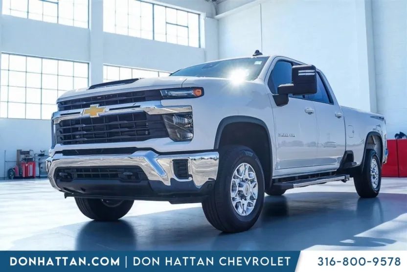 2024 Chevrolet Silverado 3500HD LT photo 1