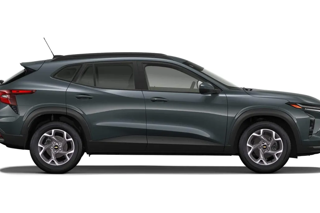 2026 Chevrolet Trax LT photo 1